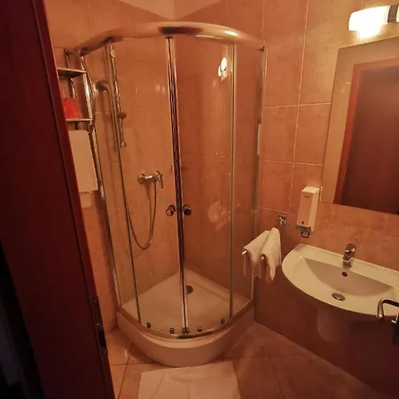 Helios Gæstehus 4*