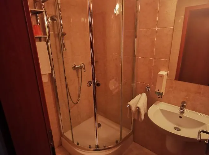 Helios Penzión pre hostí 4*